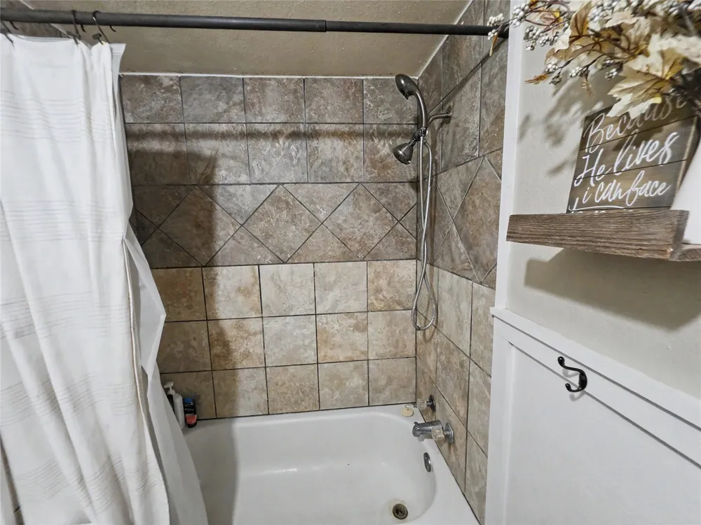 23884 E 808 ROAD Welling, OK 74471