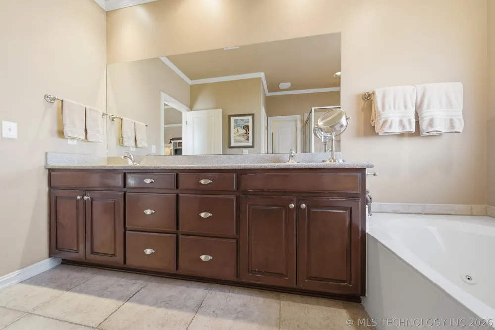 7302 E 95th Street Tulsa, OK 74133