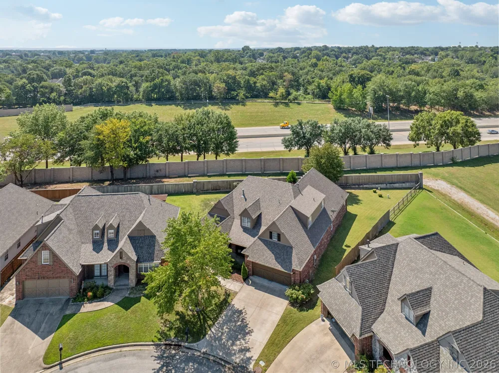 7302 E 95th Street Tulsa, OK 74133