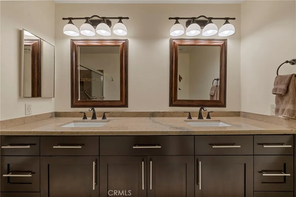 76037 Impatiens Palm Desert, CA 92211