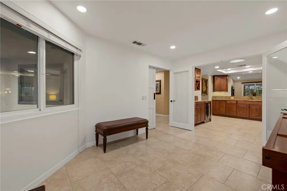 76037 Impatiens Palm Desert, CA 92211