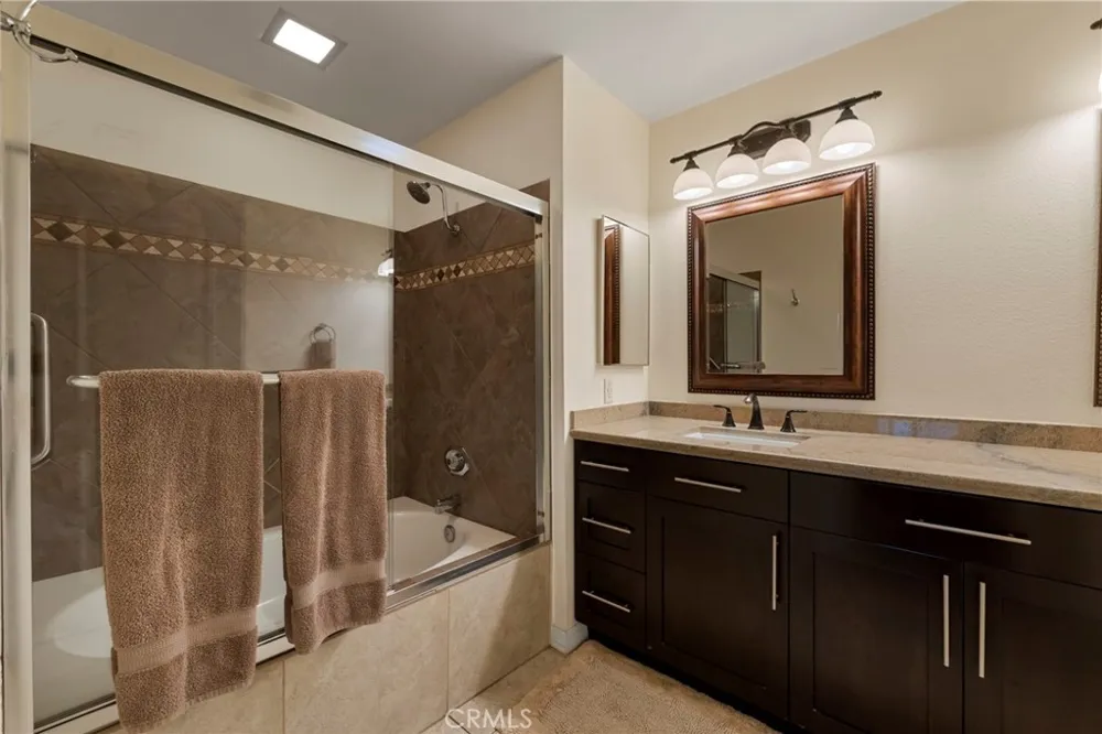 76037 Impatiens Palm Desert, CA 92211