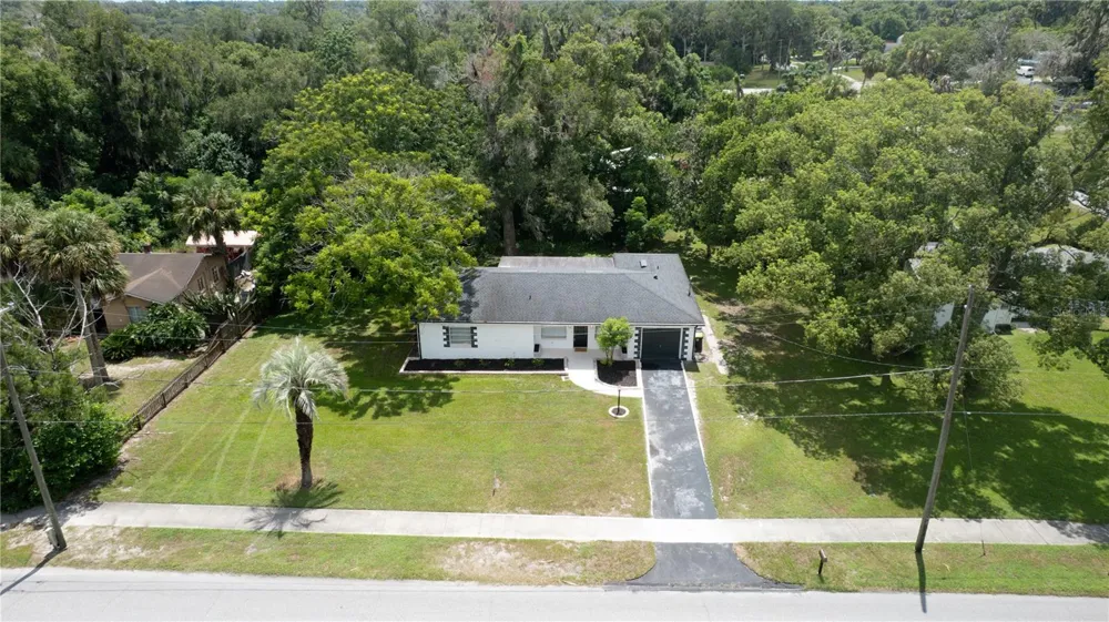 374 W GRAVES AVENUE Orange City, FL 32763