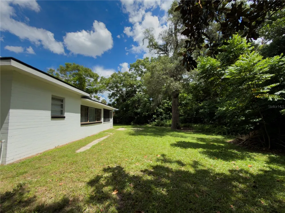 374 W GRAVES AVENUE Orange City, FL 32763