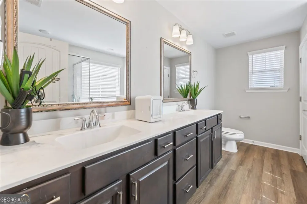8 Chimney CT Savannah, GA 31407