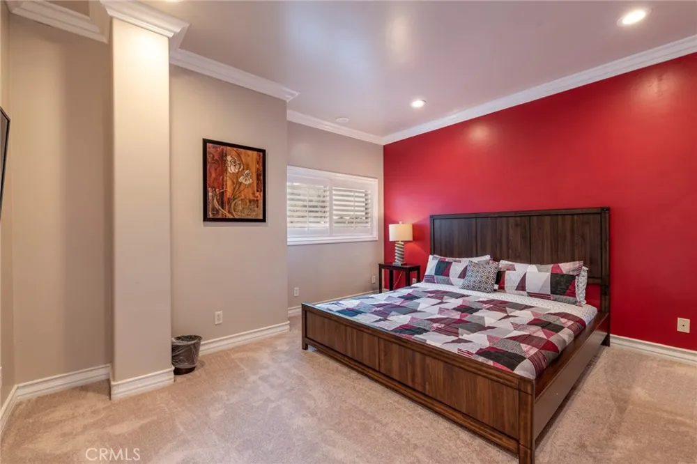 12102 S La Cienega Hawthorne, CA 90250