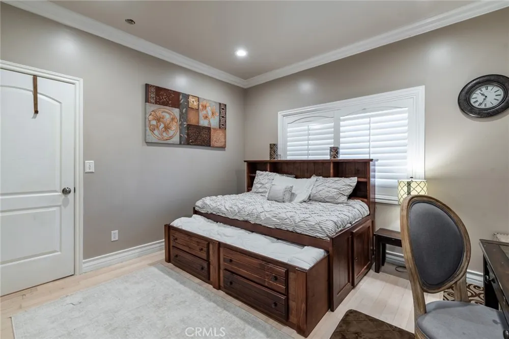 12102 S La Cienega Hawthorne, CA 90250