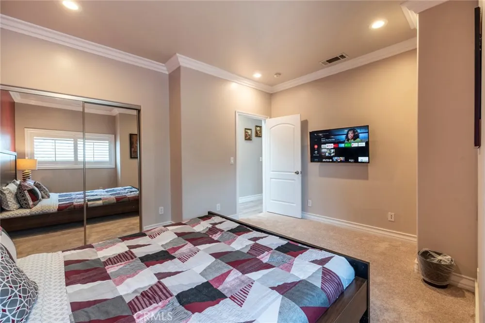 12102 S La Cienega Hawthorne, CA 90250