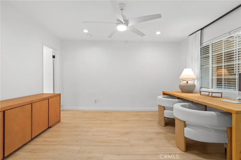 1228 14th Street #103 Santa Monica, CA 90404