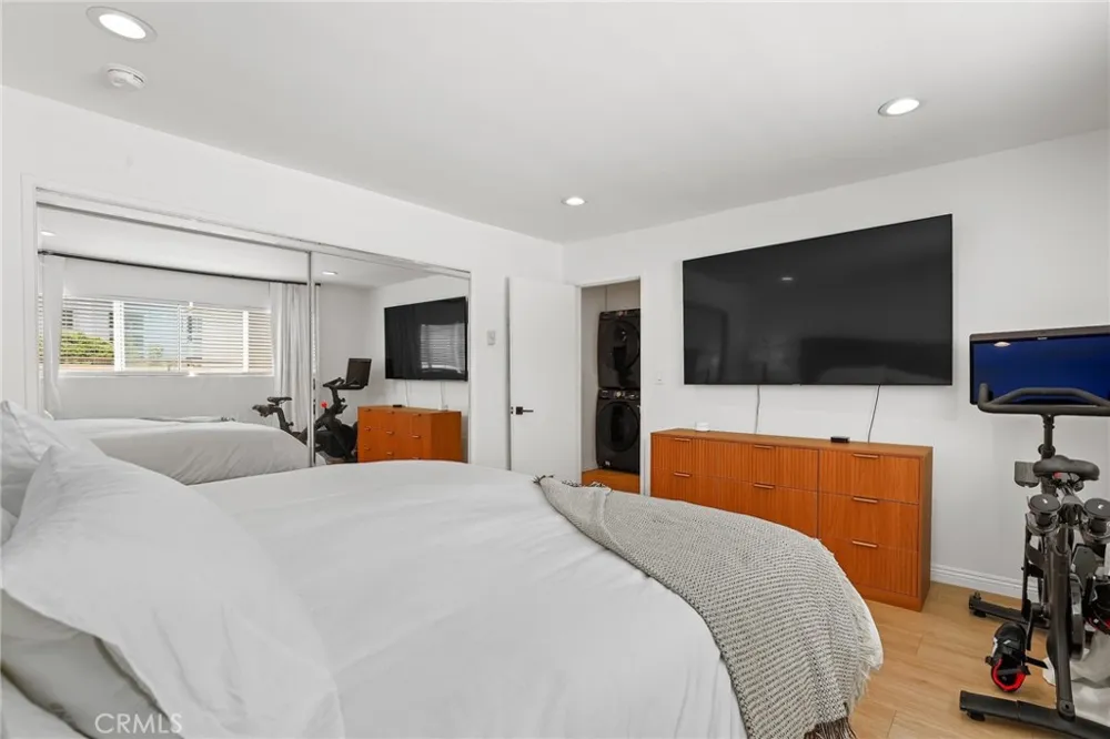 1228 14th Street #103 Santa Monica, CA 90404
