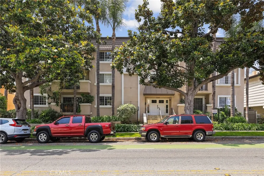 1228 14th Street #103 Santa Monica, CA 90404