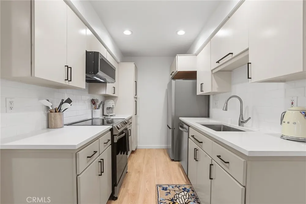 1228 14th Street #103 Santa Monica, CA 90404