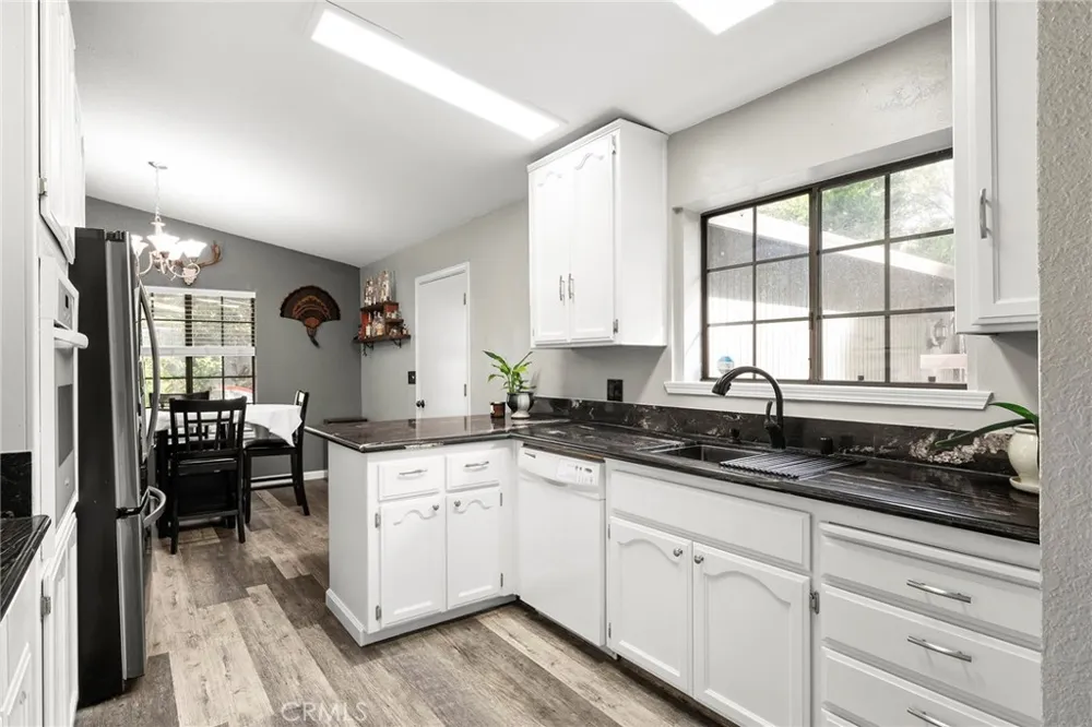14368 Sinclair Circle Magalia, CA 95954