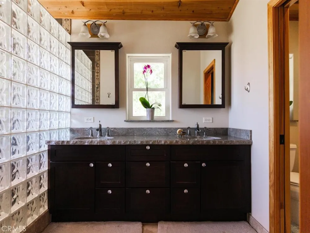 3540 Hilt Hungry Hornbrook, CA 96044