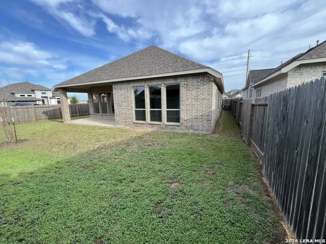 1900 Highland Seguin, TX 78155