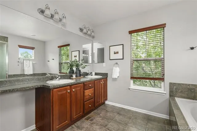 5517 Brooklawn Lane Highlands Ranch, CO 80130