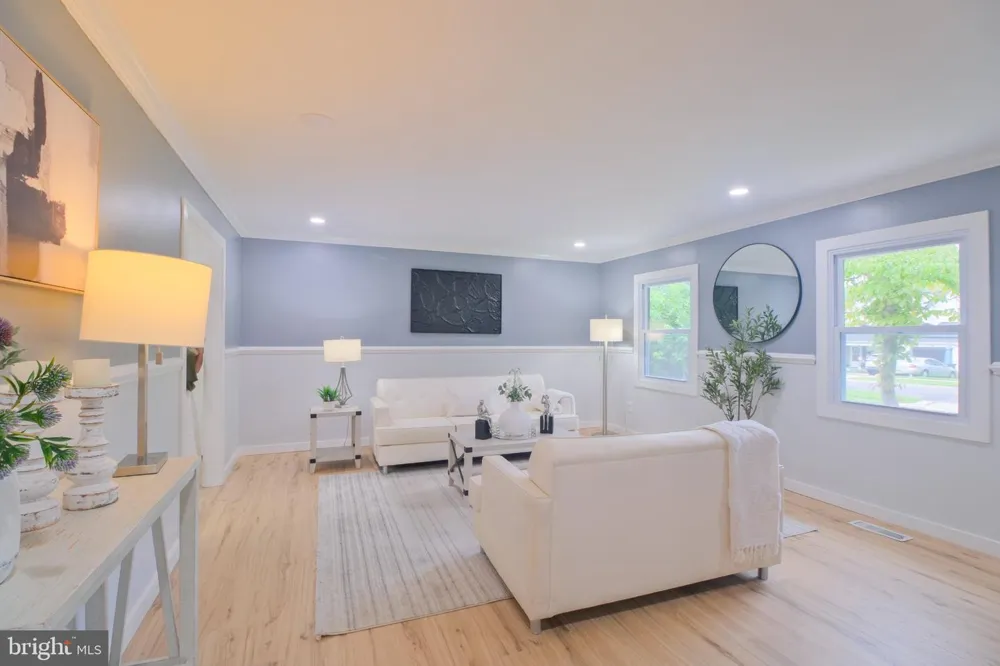6 MINSTREL LANE Willingboro, NJ 08046
