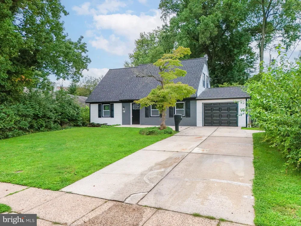 6 MINSTREL LANE Willingboro, NJ 08046