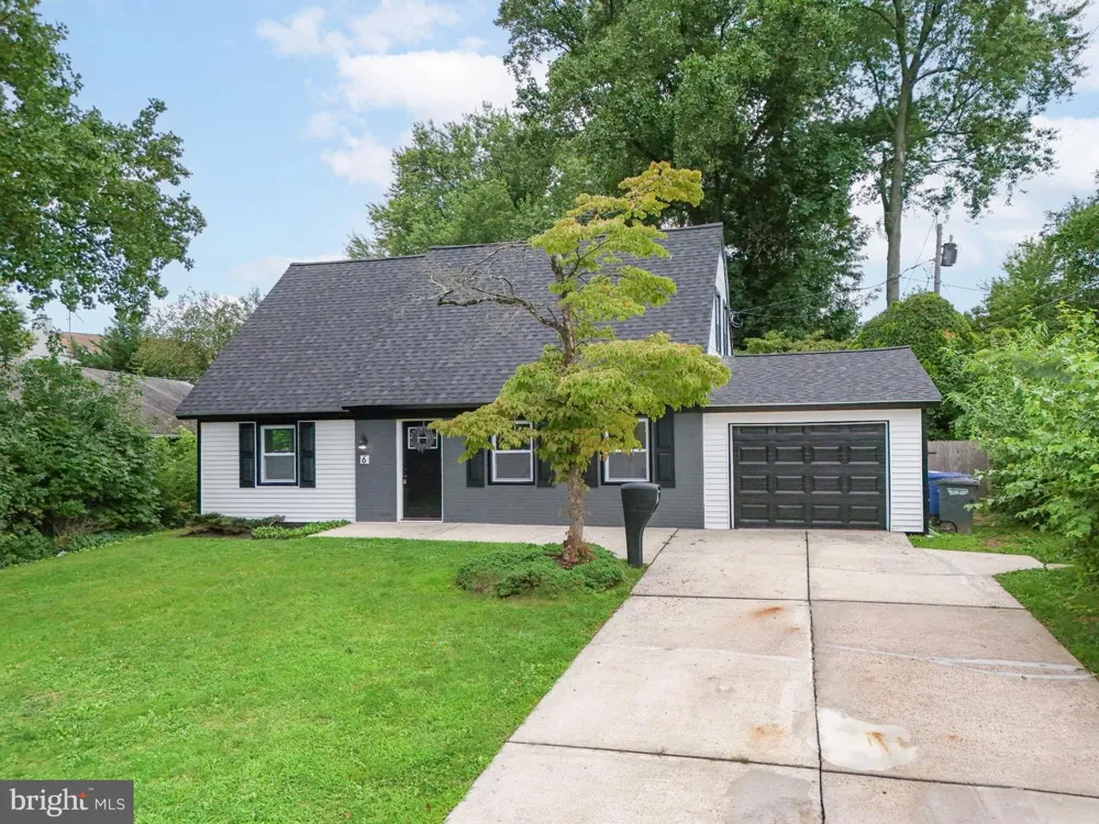 6 MINSTREL LANE Willingboro, NJ 08046