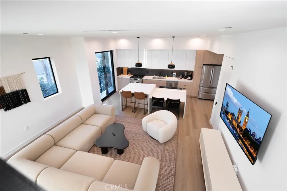 109 Westlake Avenue #3 Los Angeles, CA 90026