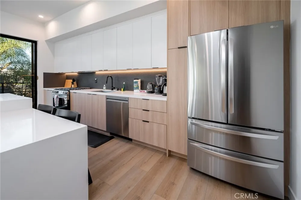 109 Westlake Avenue #3 Los Angeles, CA 90026