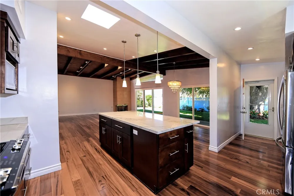 5754 Wish Avenue Encino, CA 91316