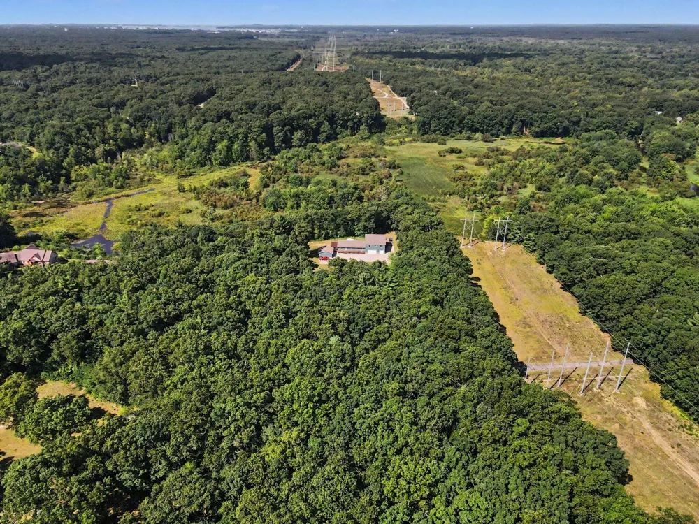 685 Brooks Road Muskegon, MI 49442