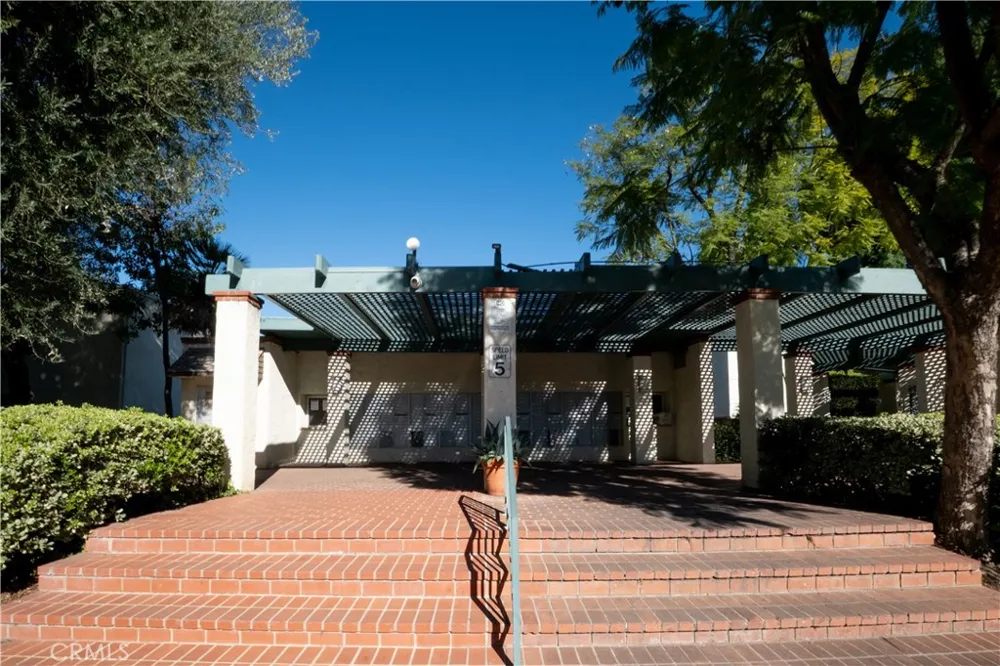 5700 Etiwanda Avenue #149 Tarzana, CA 91356