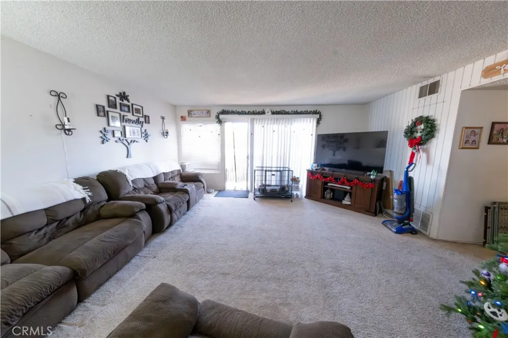 5700 Etiwanda Avenue #149 Tarzana, CA 91356