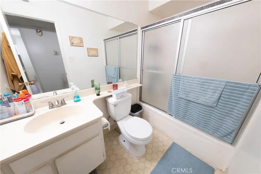 5700 Etiwanda Avenue #149 Tarzana, CA 91356