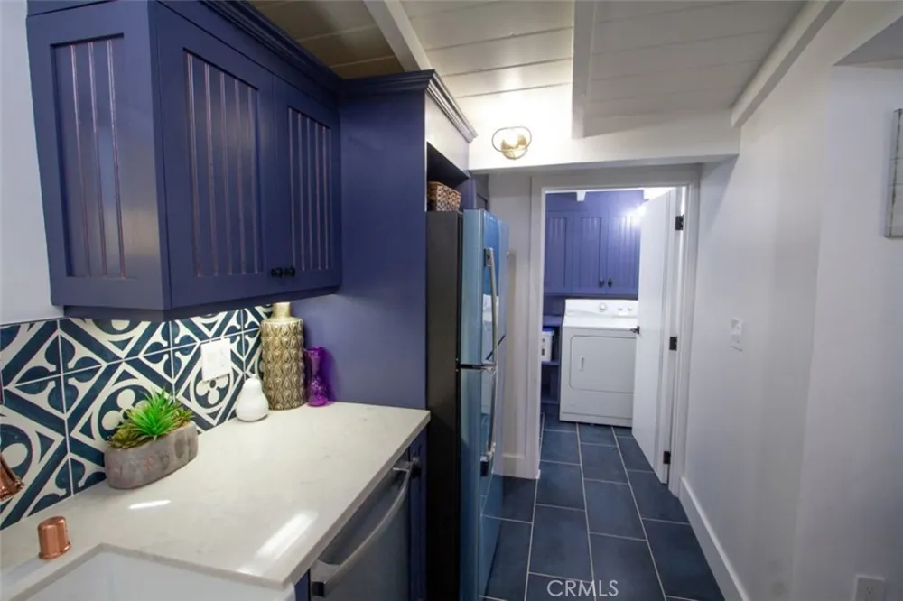 11525 Moorpark Street Studio City, CA 91602