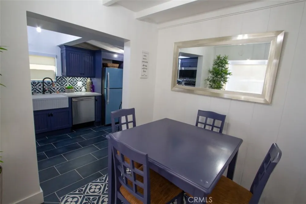 11525 Moorpark Street Studio City, CA 91602