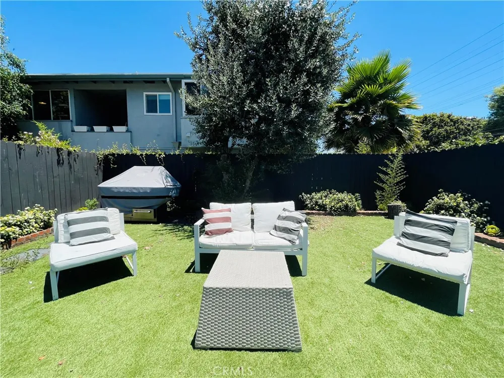 11525 Moorpark Street Studio City, CA 91602