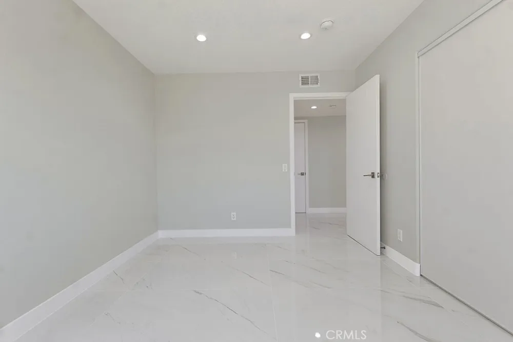 12955 Louise Granada Hills, CA 91344