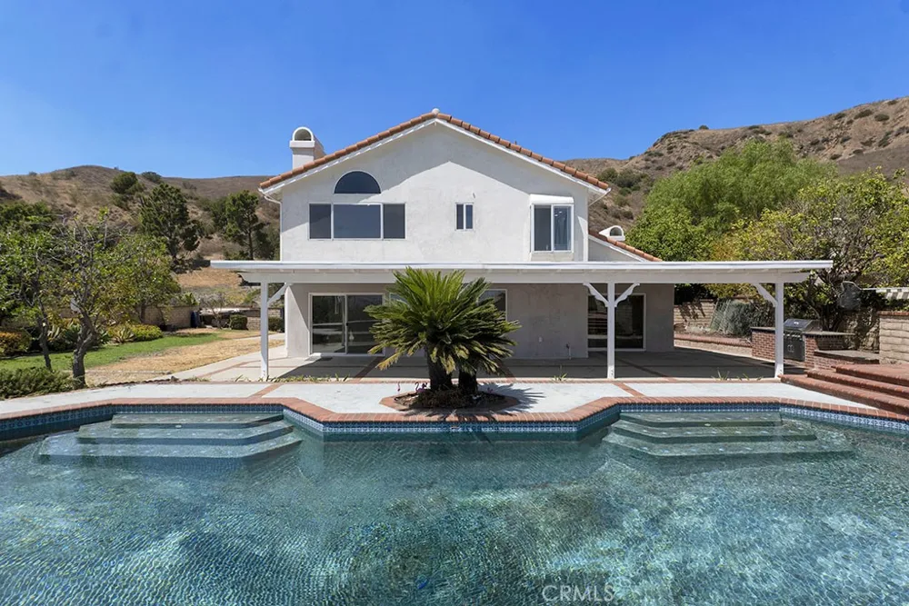 12955 Louise Granada Hills, CA 91344