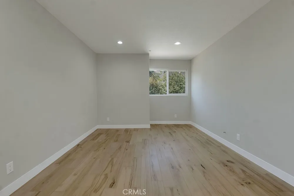 12955 Louise Granada Hills, CA 91344
