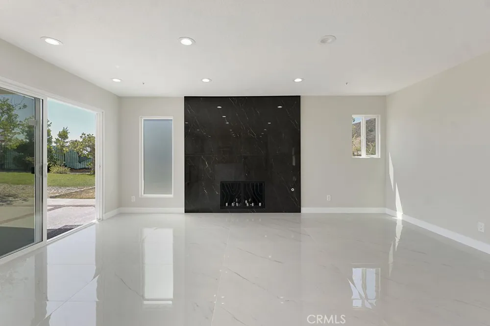 12955 Louise Granada Hills, CA 91344