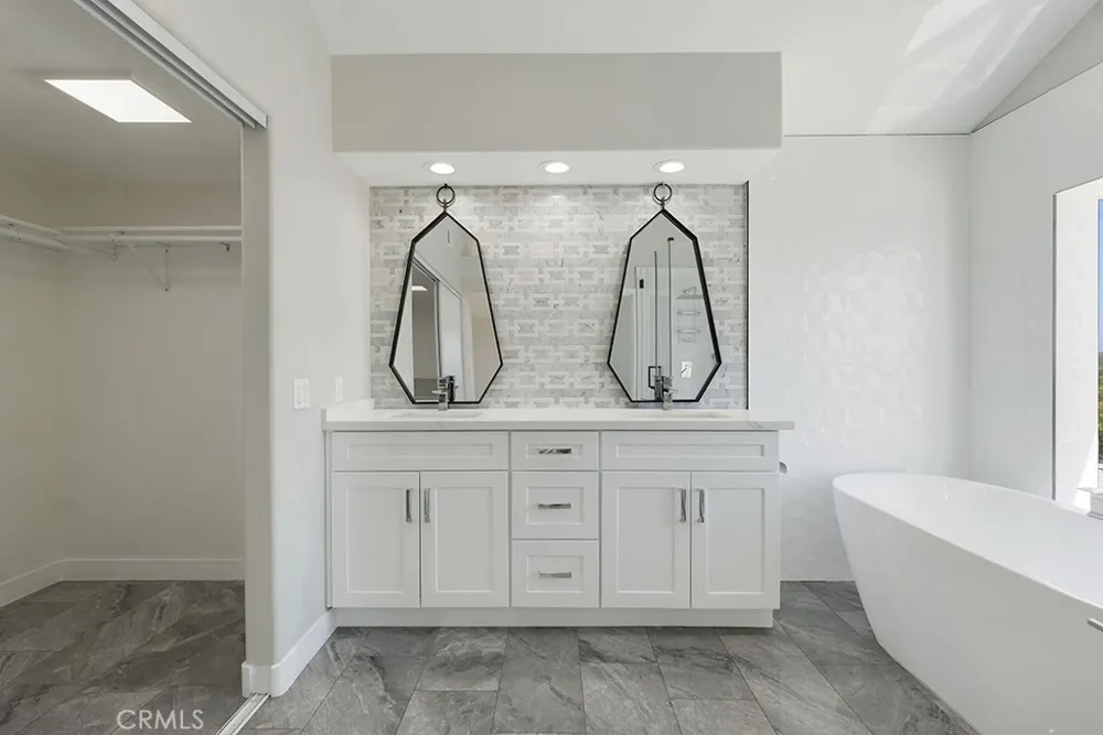 12955 Louise Granada Hills, CA 91344