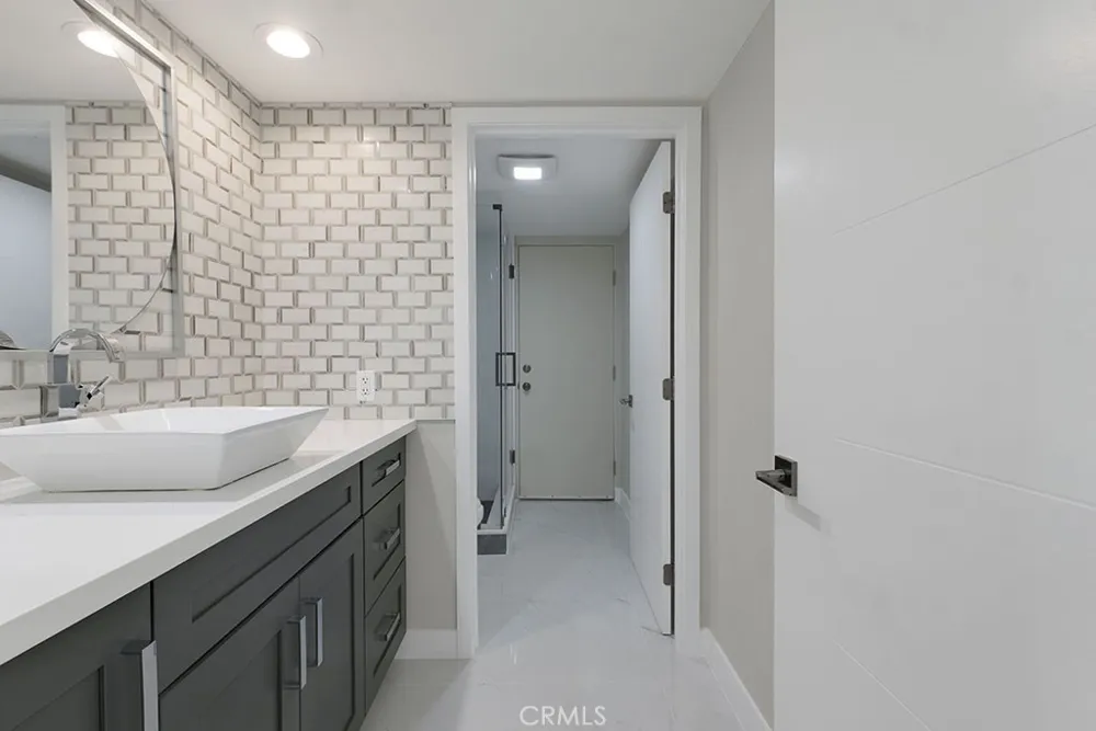 12955 Louise Granada Hills, CA 91344