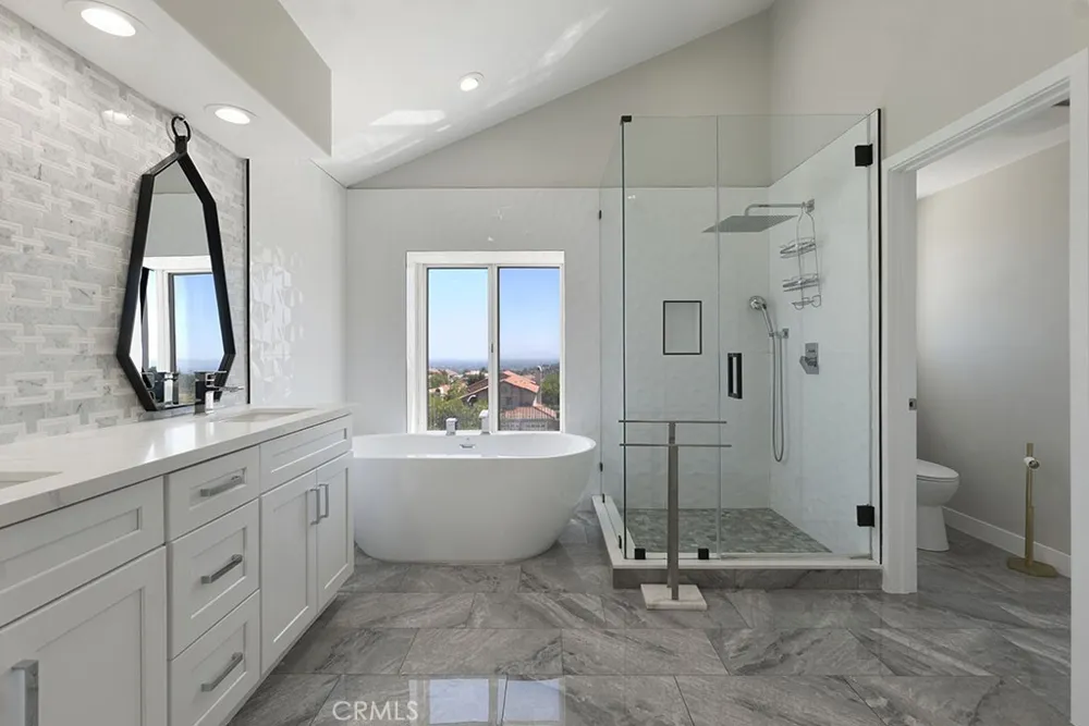 12955 Louise Granada Hills, CA 91344