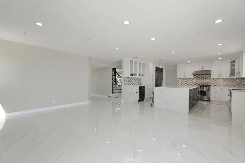 12955 Louise Granada Hills, CA 91344