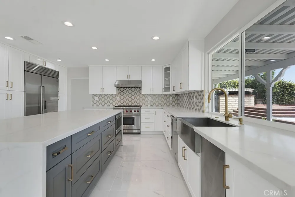 12955 Louise Granada Hills, CA 91344