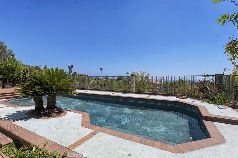 12955 Louise Granada Hills, CA 91344