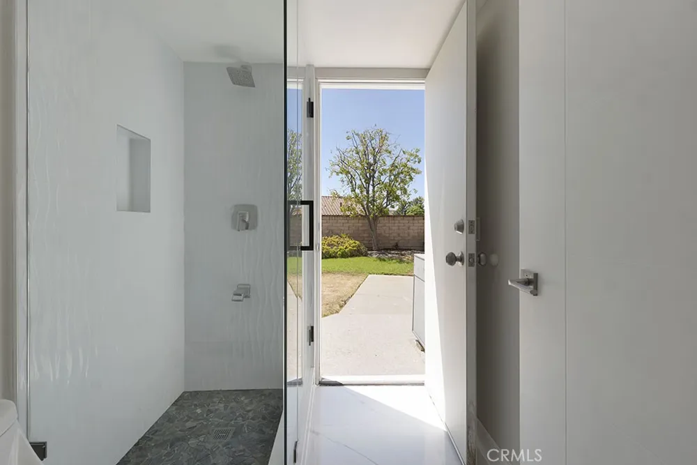 12955 Louise Granada Hills, CA 91344