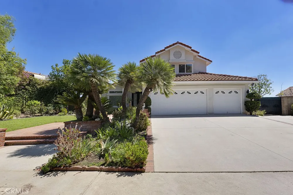 12955 Louise Granada Hills, CA 91344