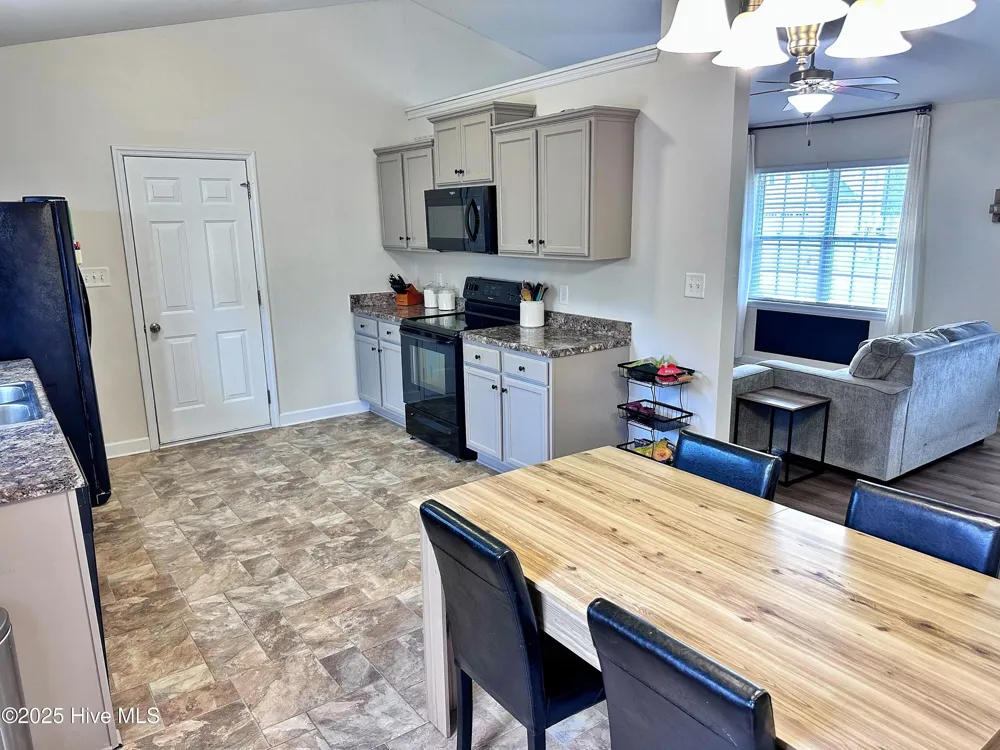 308 Basil Court Hubert, NC 28539