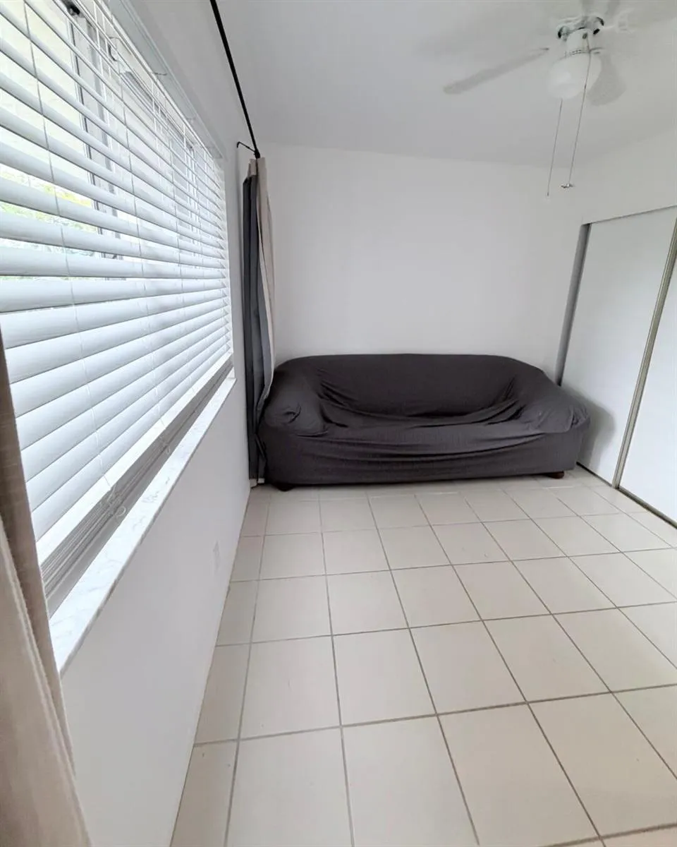 3186 VIA POINCIANA #115 Lake Worth, FL 33467