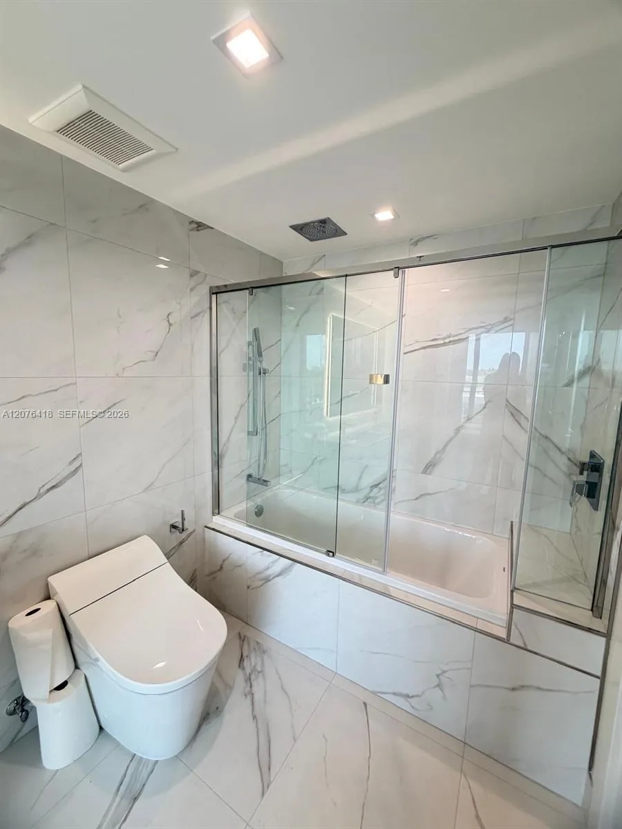 1170 E HALLANDALE BEACH BLVD #502 Hallandale Beach, FL 33009