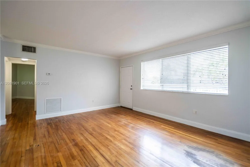 75 S Shore Dr #4B Miami Beach, FL 33141