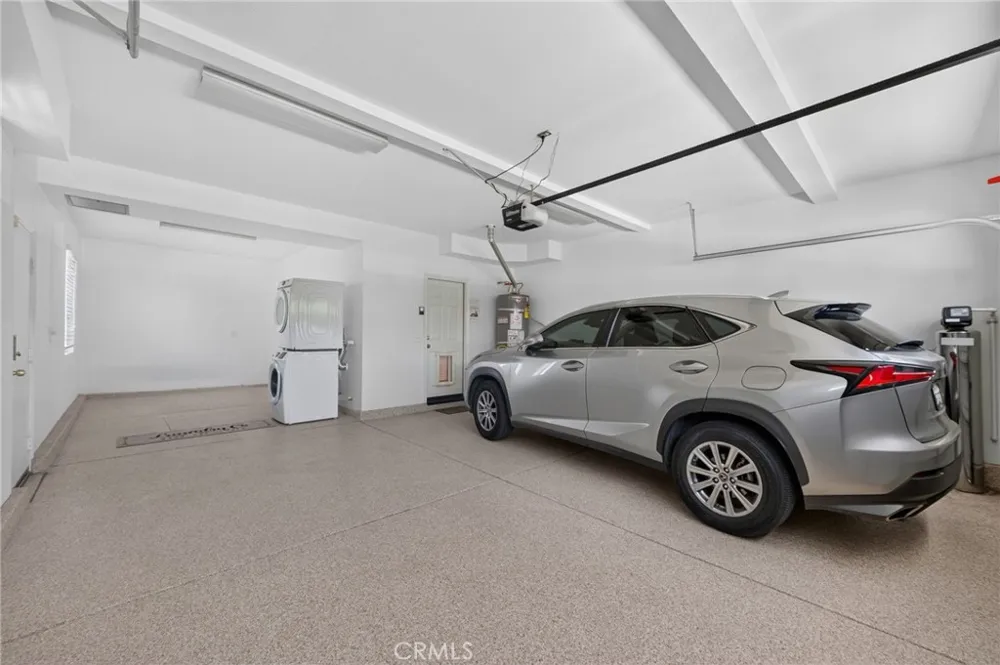 8418 Lourenco Lane Eastvale, CA 92880